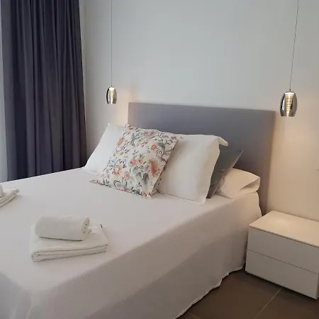 Preciosa Casa En *